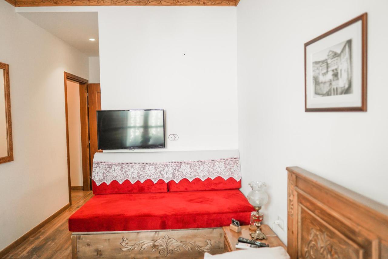 4 Rooms Since 1950 Gjirokastër 外观 照片